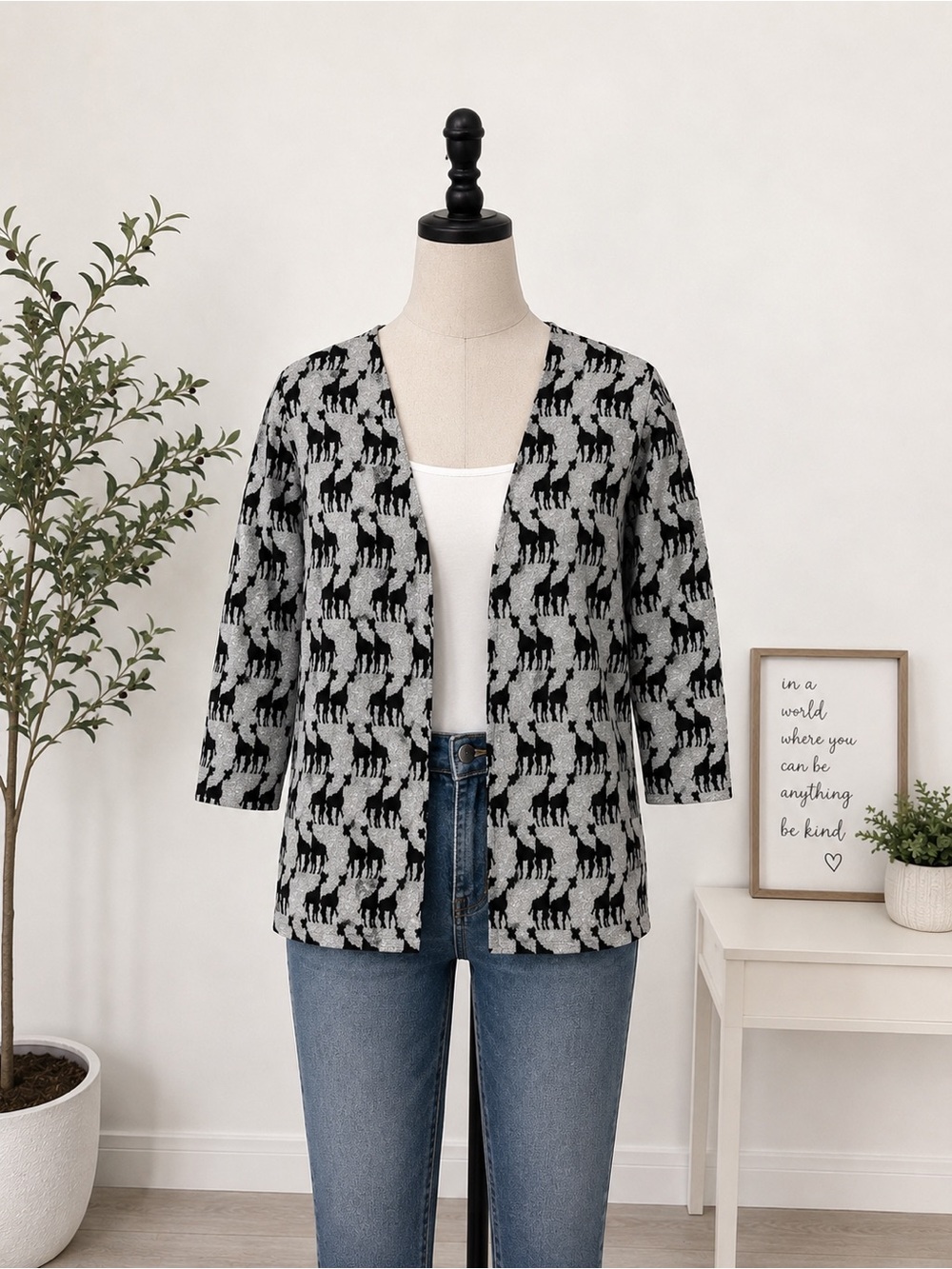 just be Black & Gray Giraffe Print Open Cardigan